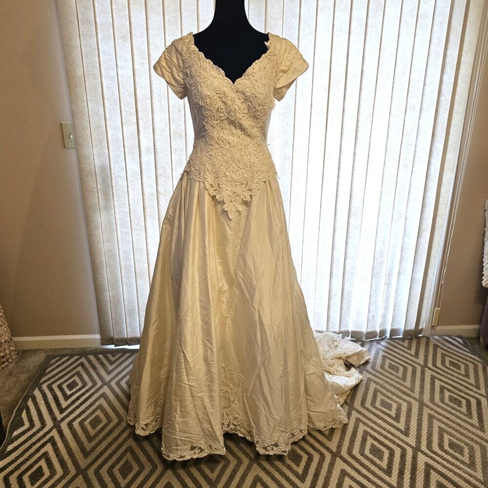 Vintage Silk Ivory‎ Wedding Dress 12